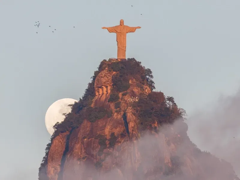 Brazil Wonders: Iguazu Falls & Rio de Janeiro (6 Days)